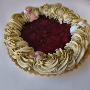 Tarta malinowo-pistacjowa